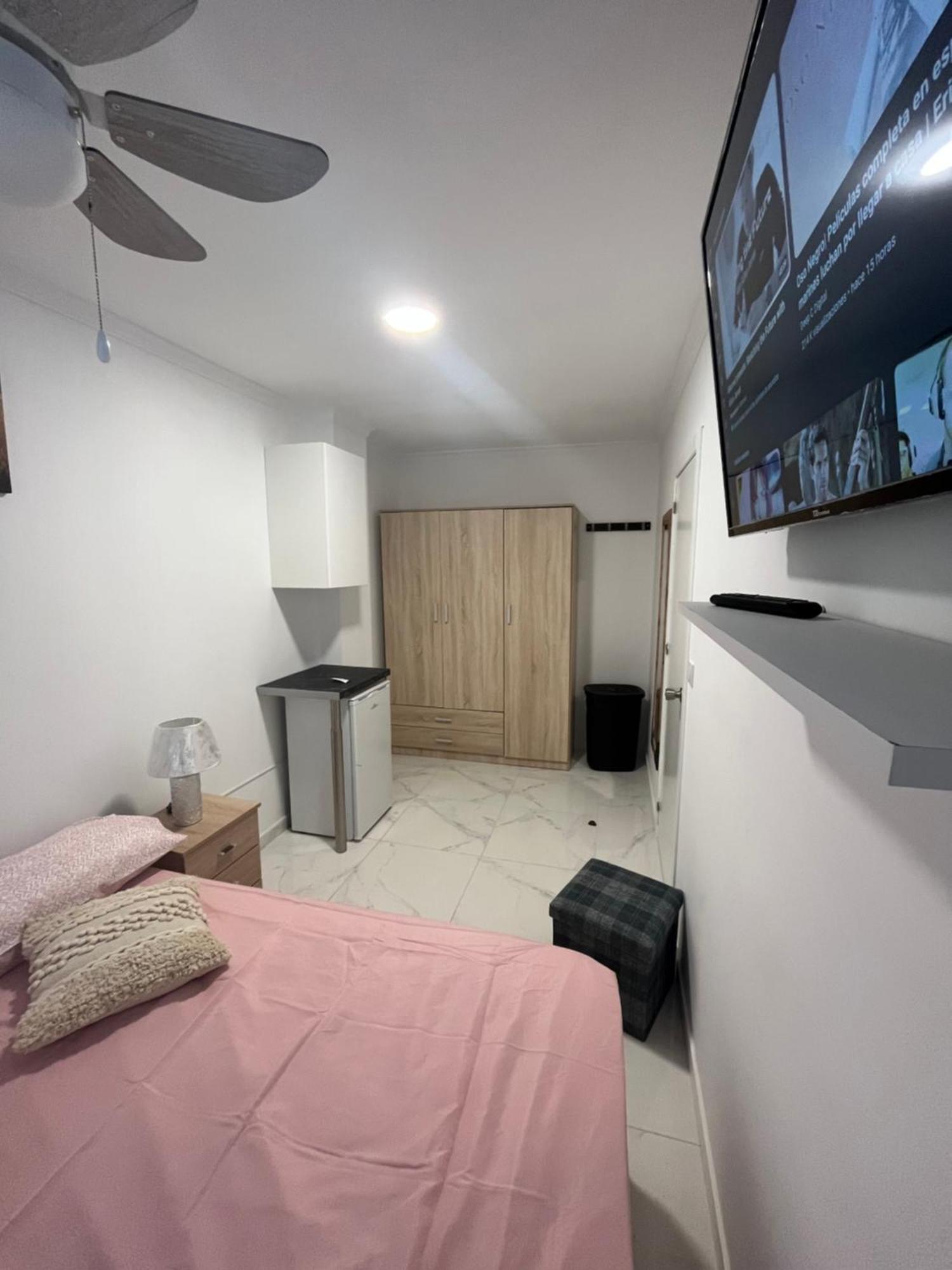 Pension Cerda 112 Аликанте Экстерьер фото