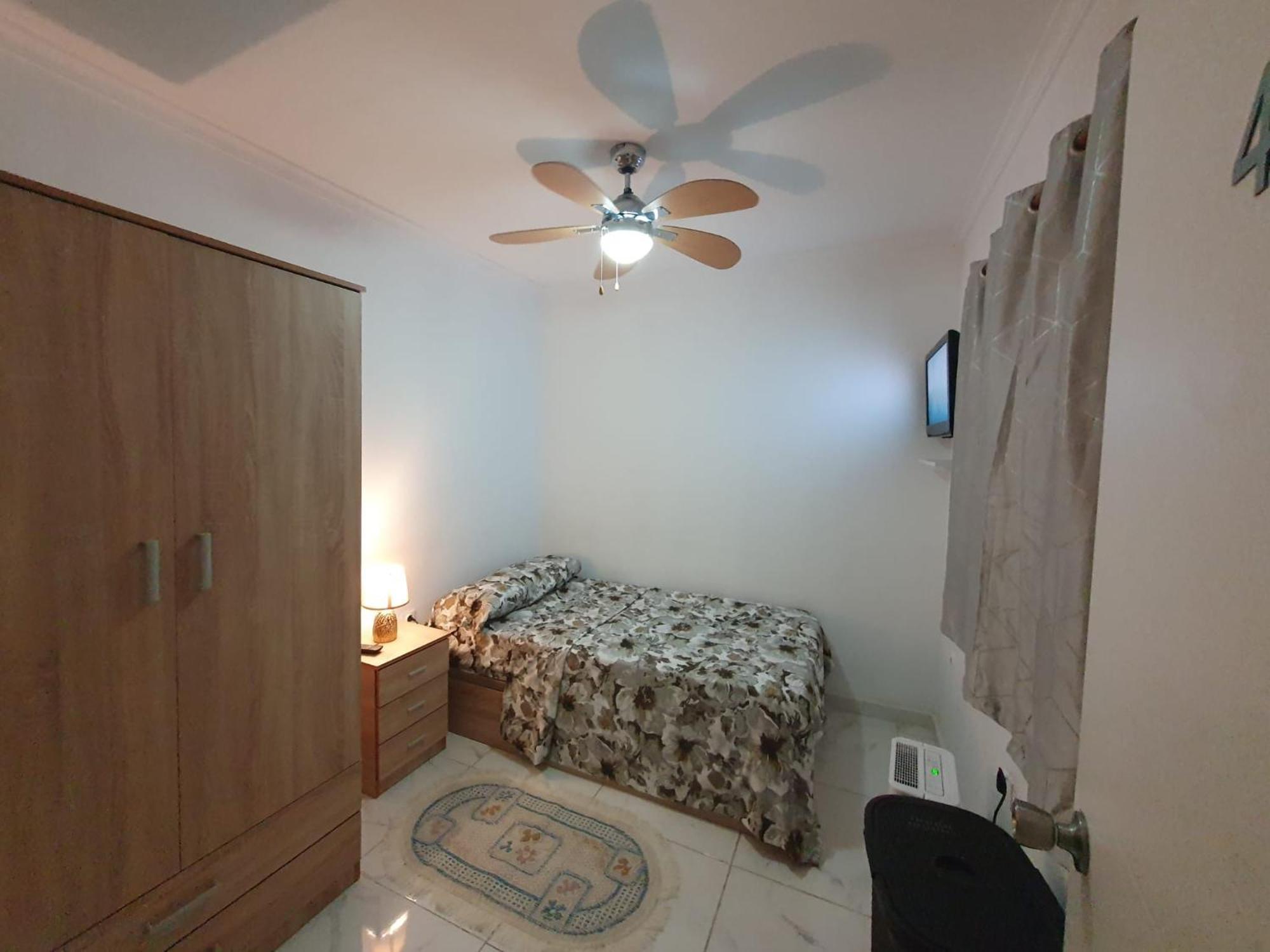 Pension Cerda 112 Аликанте Экстерьер фото