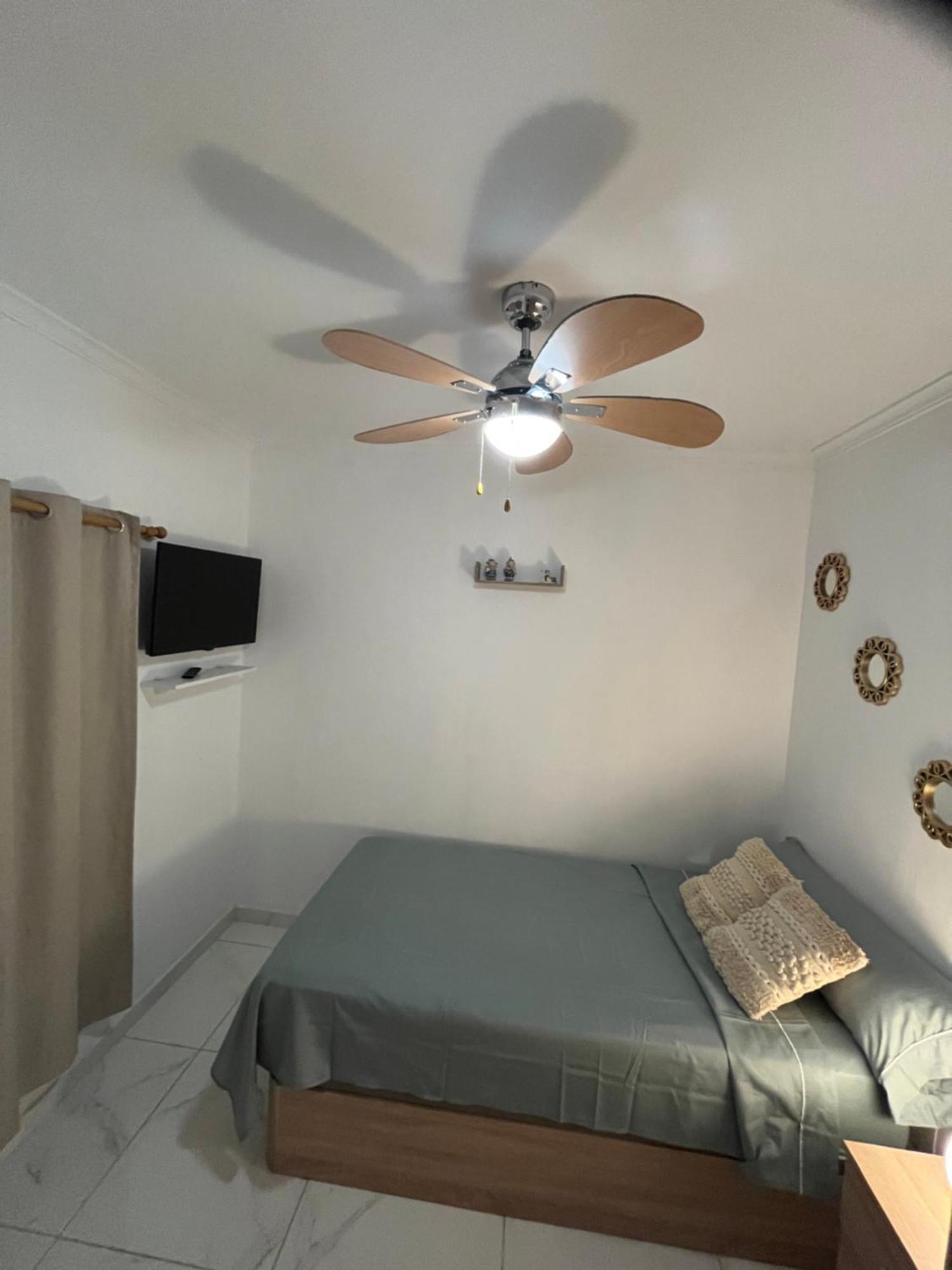 Pension Cerda 112 Аликанте Экстерьер фото
