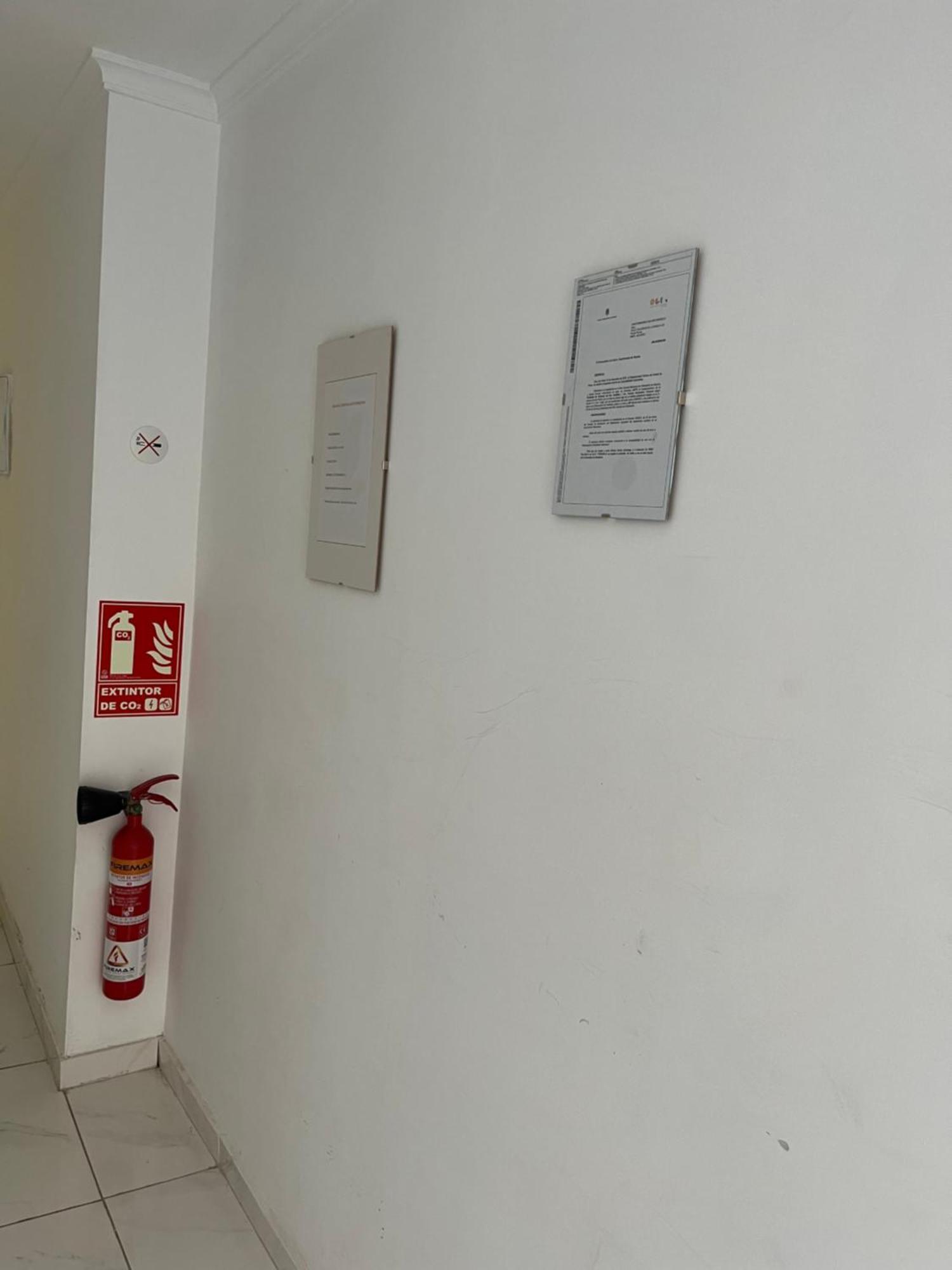 Pension Cerda 112 Аликанте Экстерьер фото